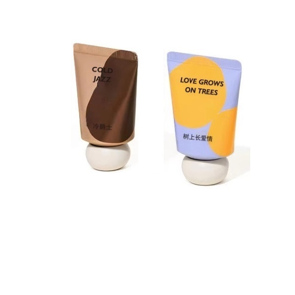 Popular cute mini perfume hand cream, moisturizing and hydrating, improving dryness, roughness, refreshing, non-greasy, small and portable (cold jazz + love grows on the tree)