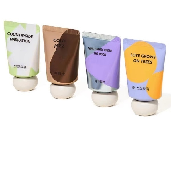 Popular cute mini perfume hand cream, moisturizing and hydrating, improving dryness, roughness, refreshing and non-greasy, small and portable (4 bottles to take away)
