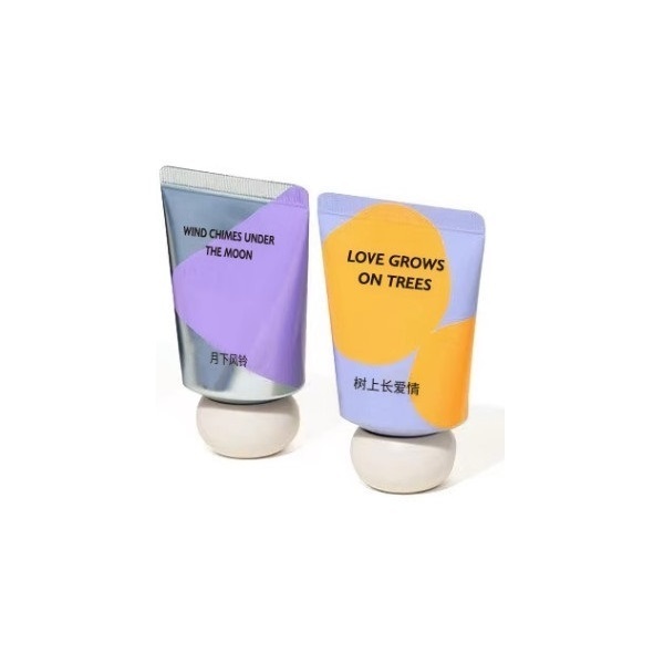 Popular cute mini perfume hand cream, moisturizing and hydrating, improving dryness, roughness, refreshing, non-greasy, small and portable (love grows on trees + wind chimes under the moon)