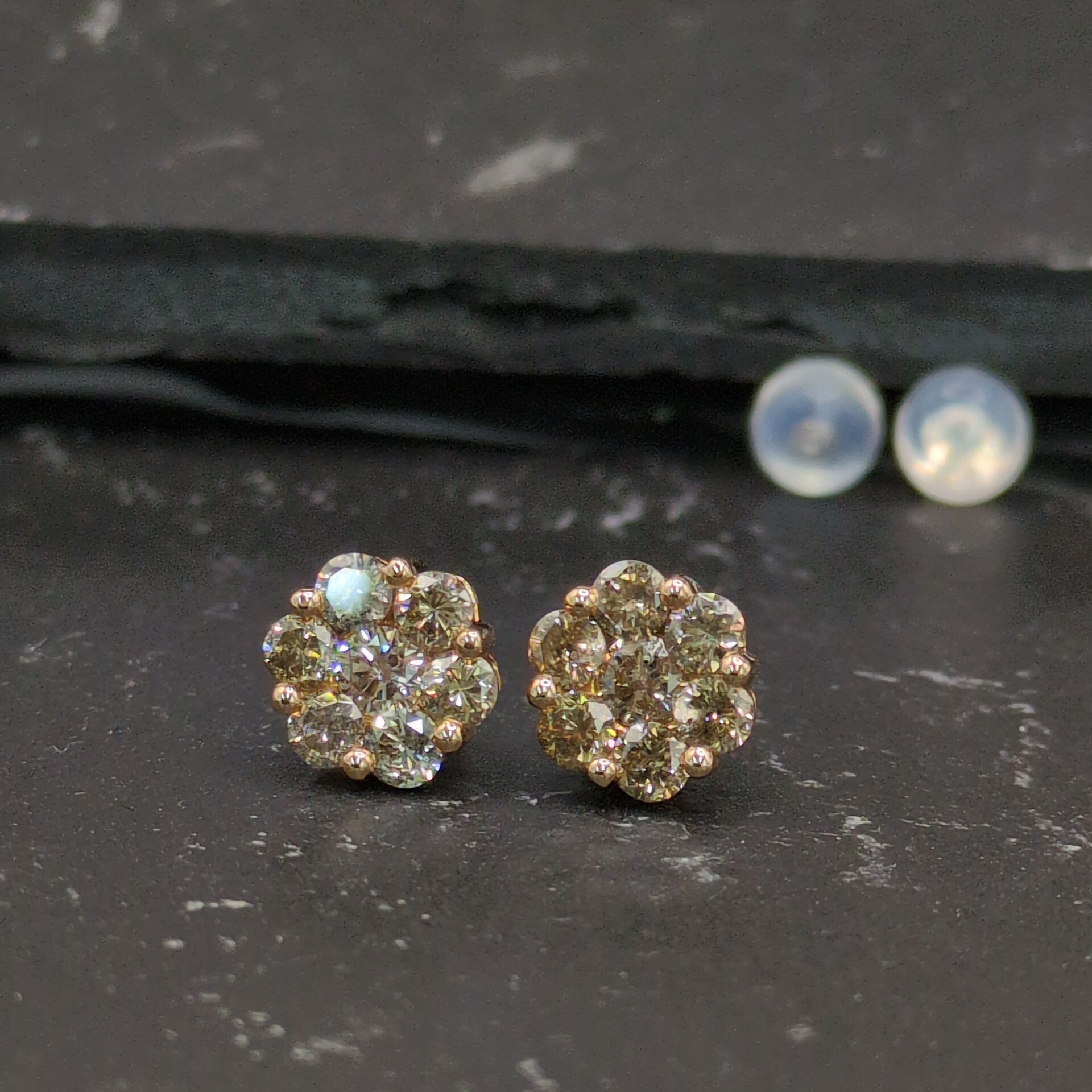 全新18K玫瑰金1卡14份咖啡鑽石耳環