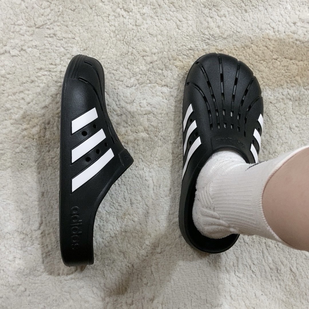 ADIDAS ADILETTE CLOGS 懶人鞋 洞洞拖鞋 防水 經典 黑色 男女鞋 GZ5886 / 預購