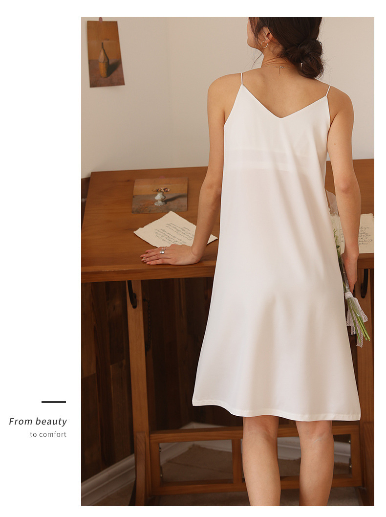 LYS - 吊帶薄款帶胸墊長款打底連衣裙