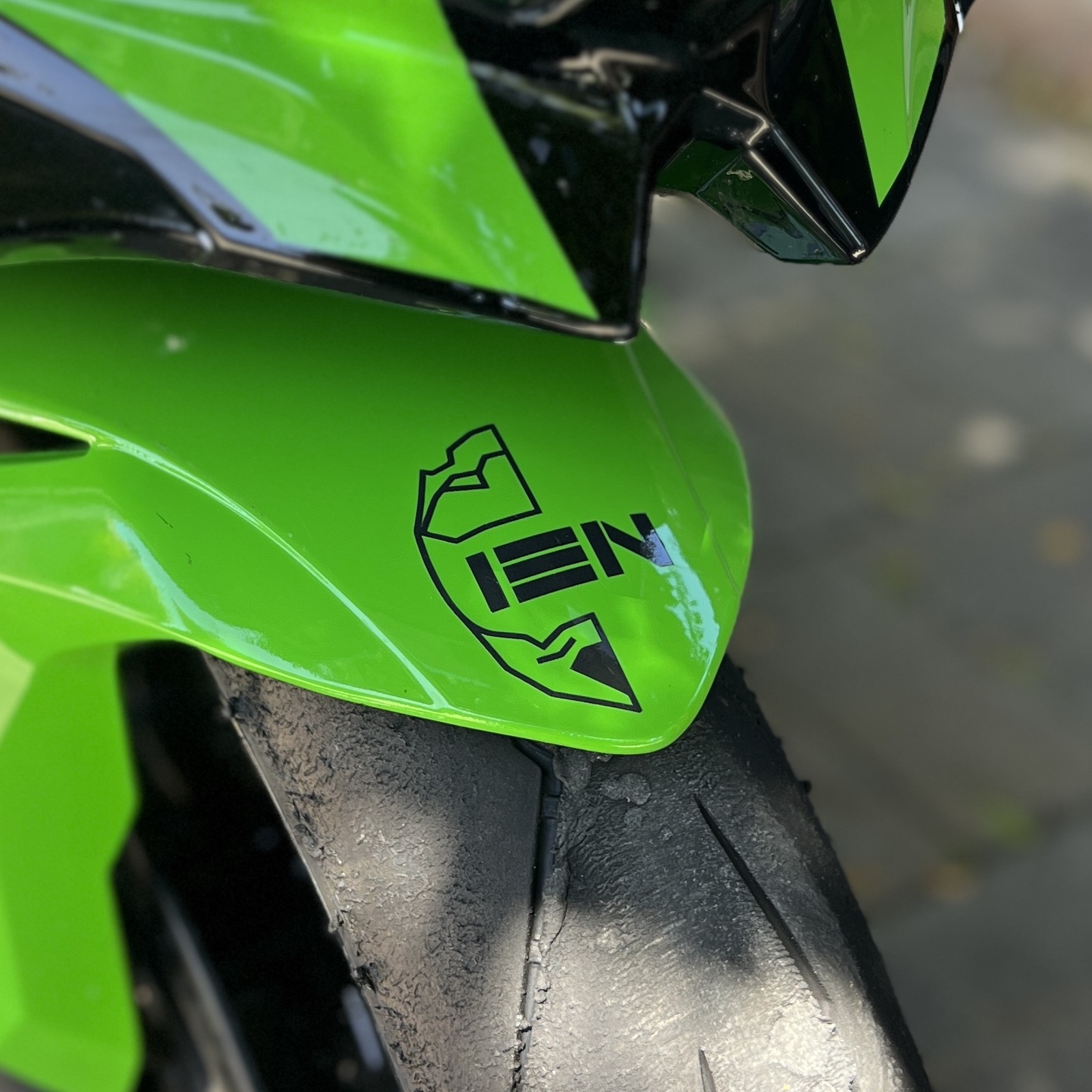 13N 安全帽反光貼紙