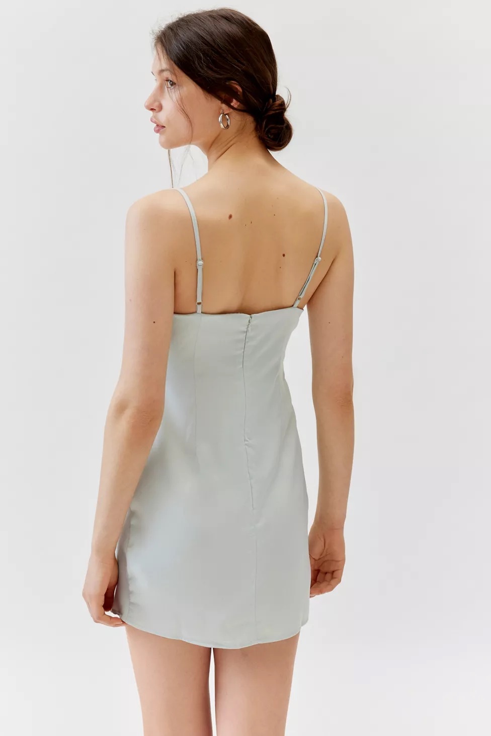 UO 墜領短洋裝Mallory Cowl Neck Slip Dress