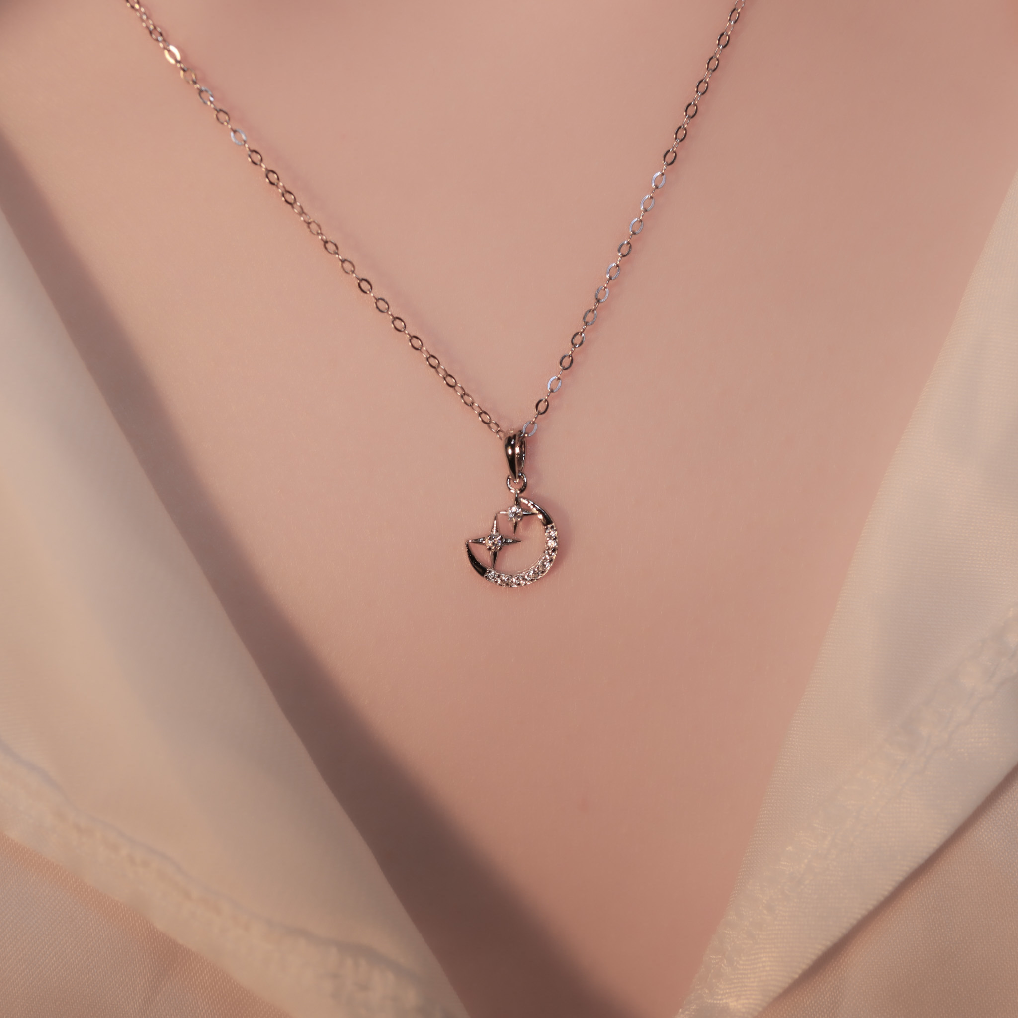 | 925 Silver・White Gold | Stars On The Moon Necklace | NE1162 |