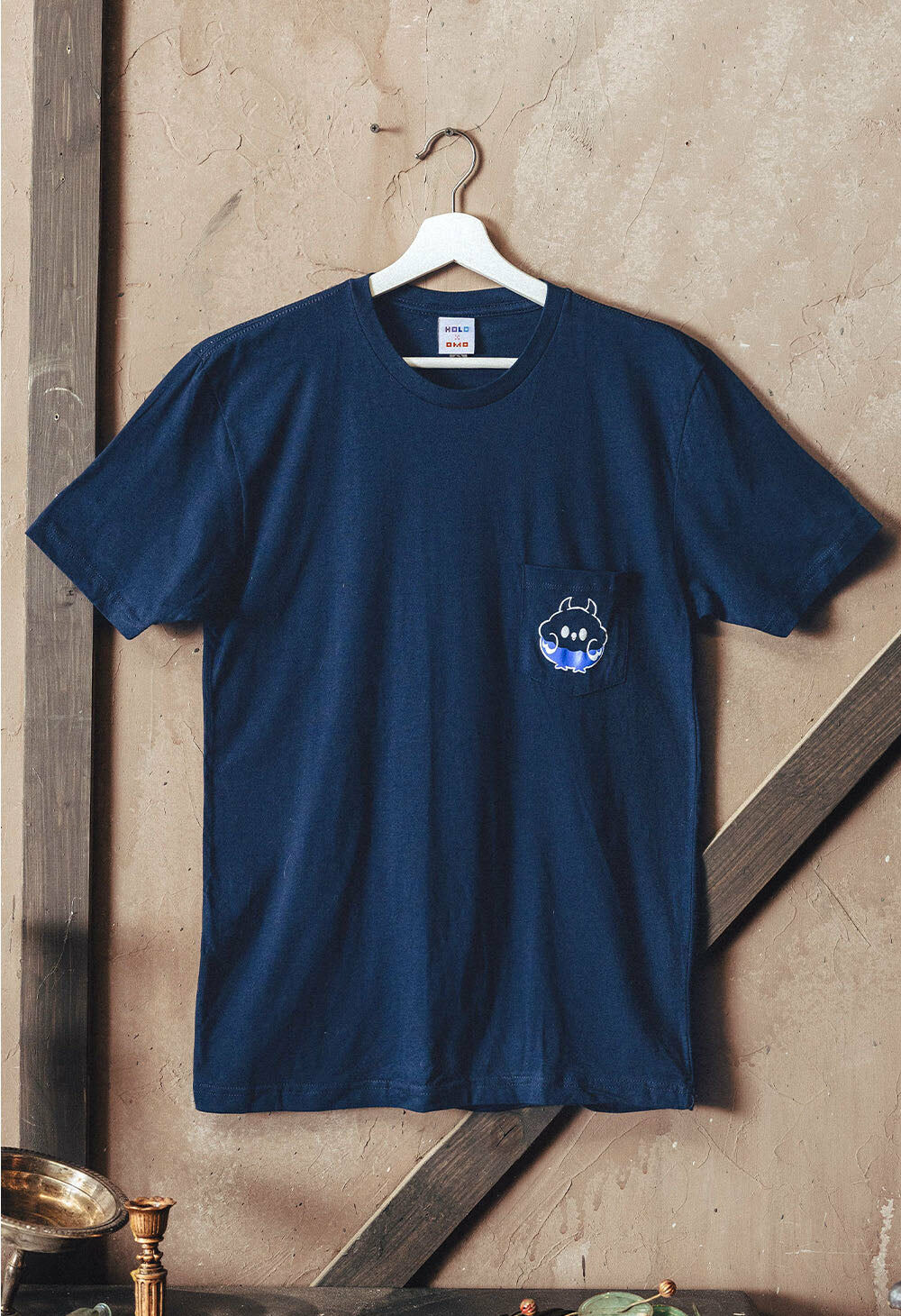 「官方代購」Hololive X OMOCAT JAILBIRD Pocket T-Shirt🎼