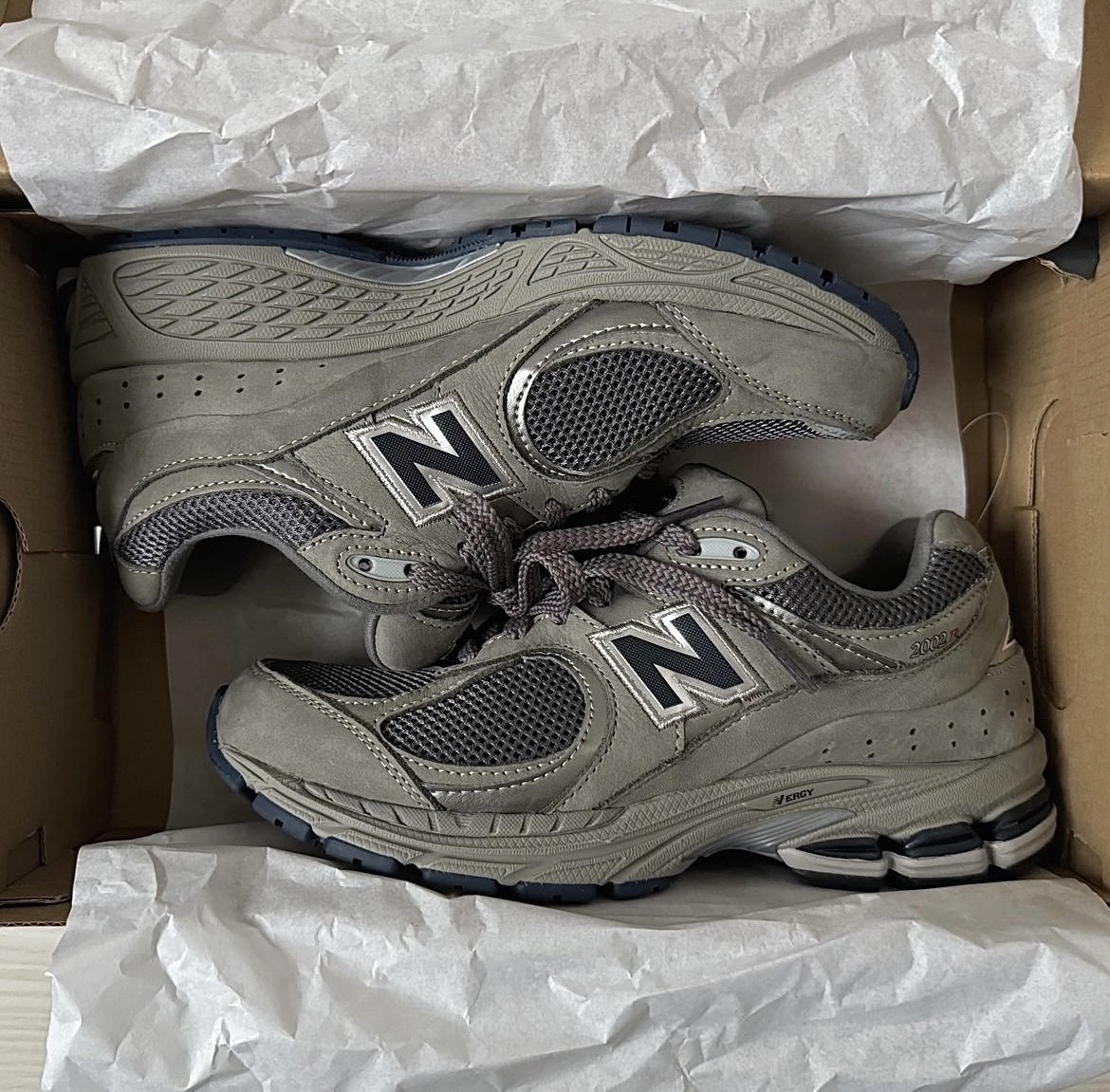 <官網限定> New Balance 2002R 深灰綠 (ML2002RA)