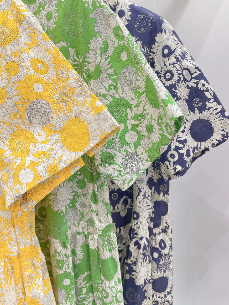 LB向日葵花布短袖洋裝