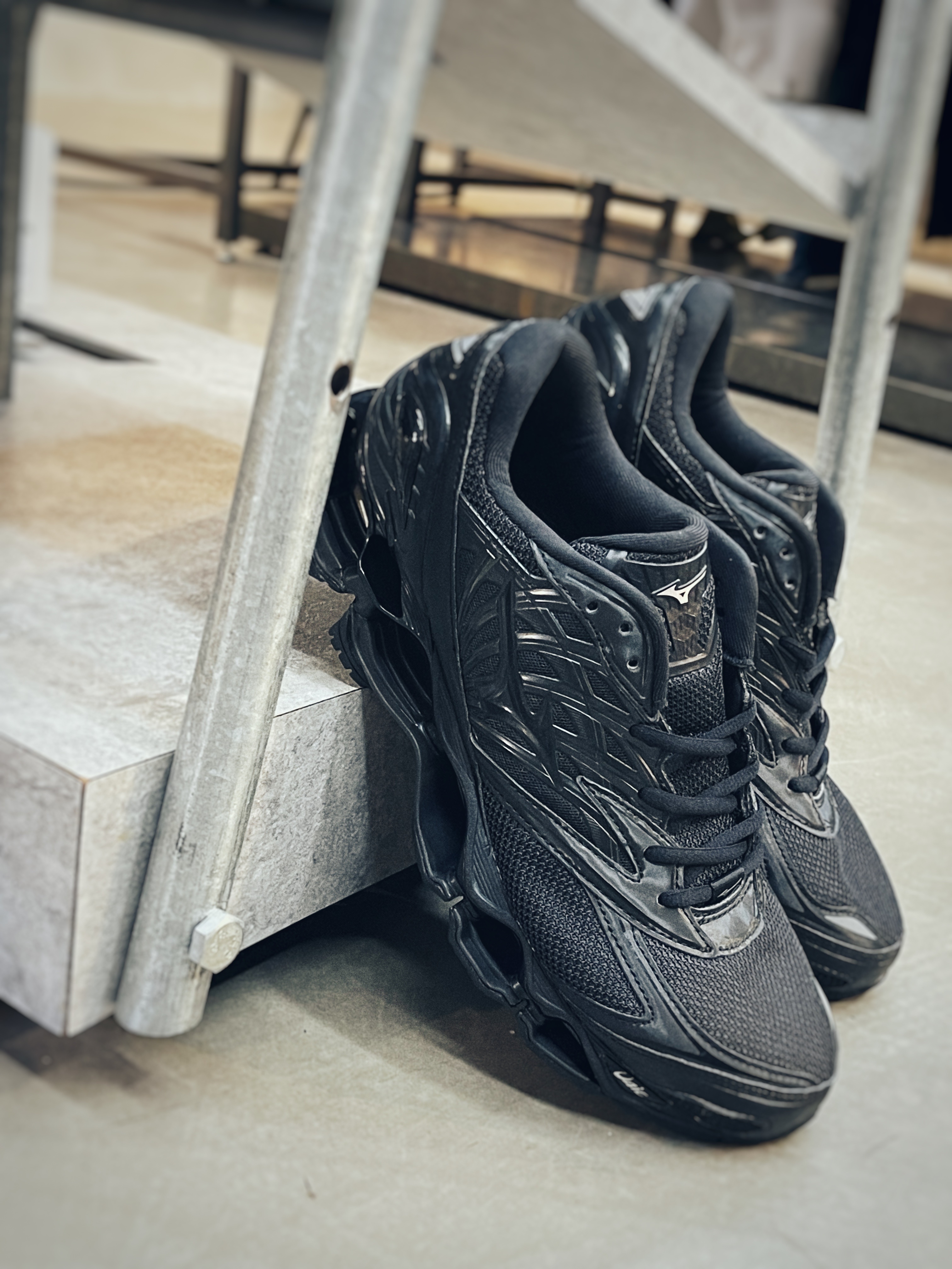 Mizuno Wave Prophecyls LS Black