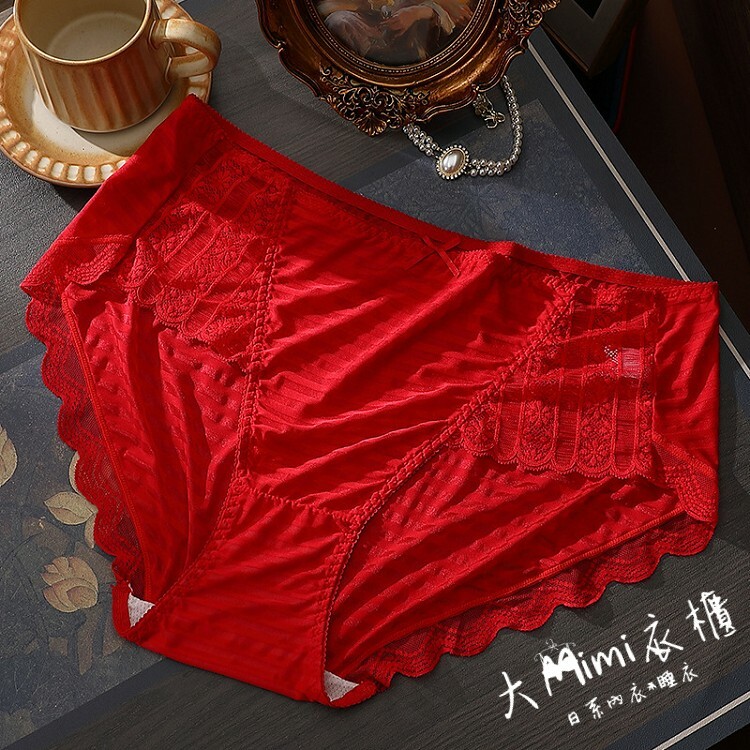 法式輕奢大碼內褲