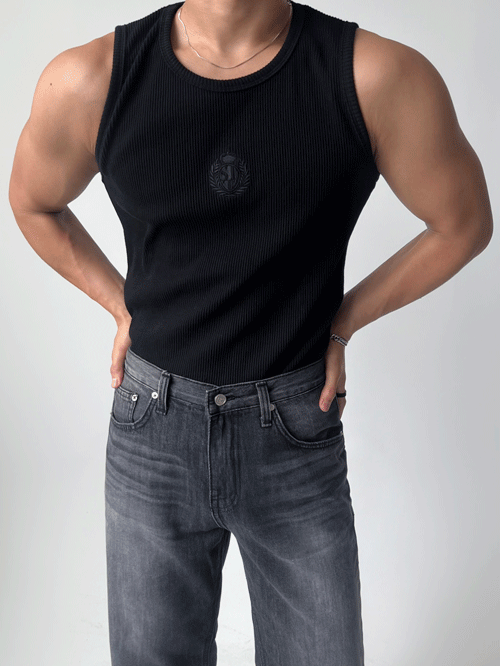 鋼鐵刺繡豎紋背心