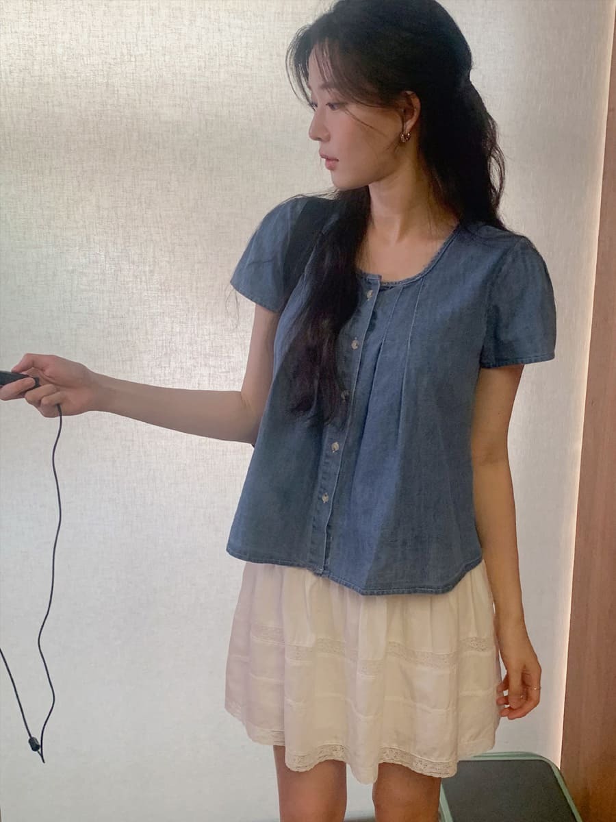 韓國Cherrykoko授權 活潑少女壓褶排釦牛仔上衣