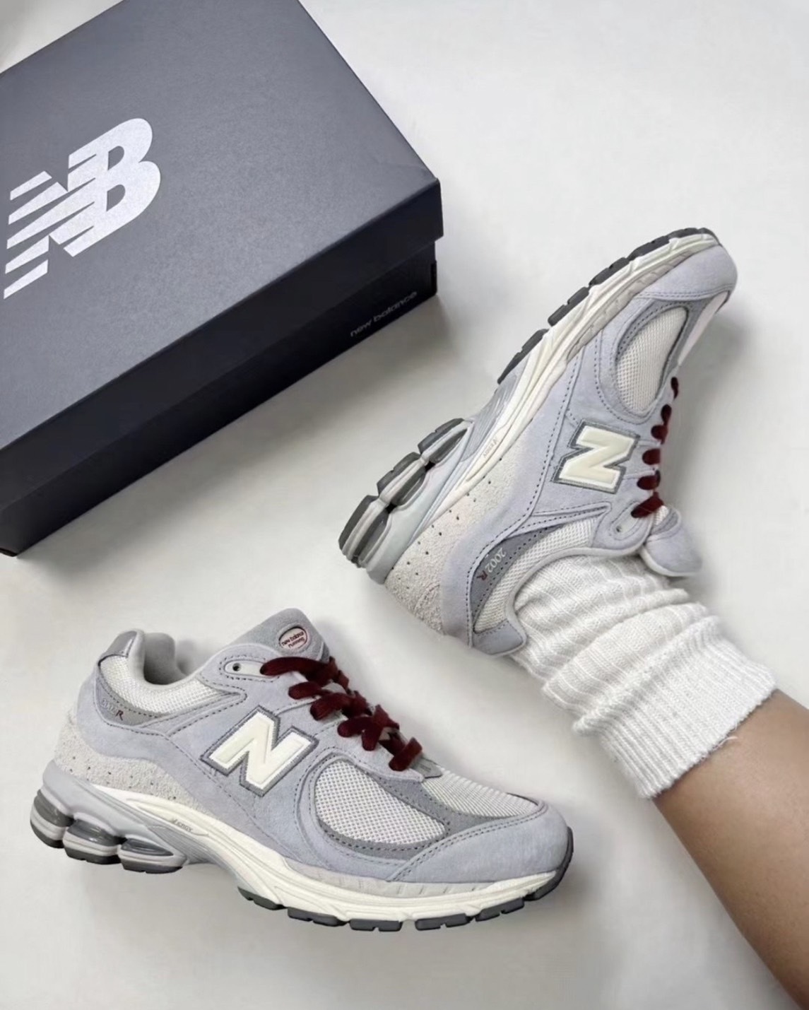 NEW BALANCE 復古鞋 NB 2002R 米灰白 煙雨灰 情侶 男女