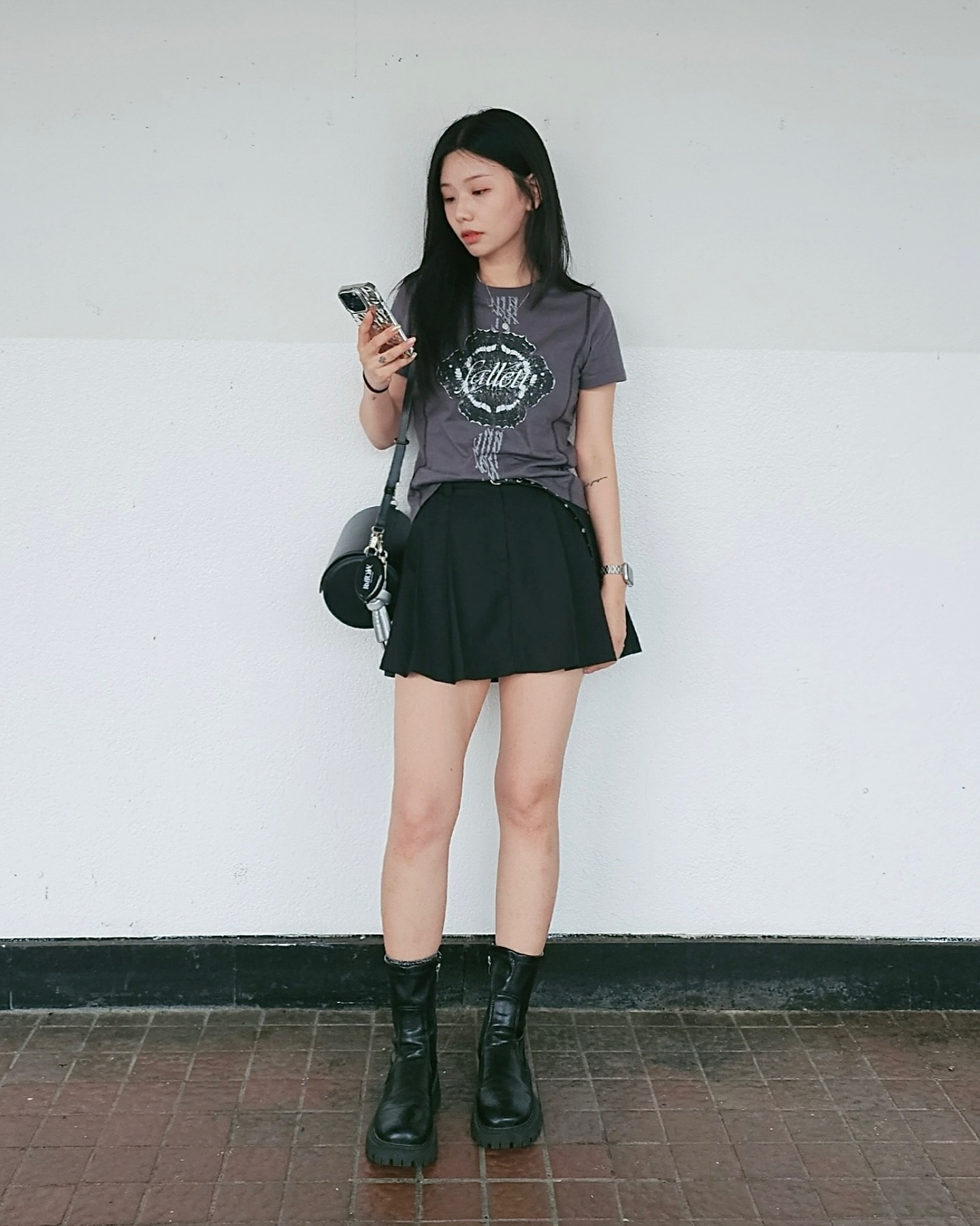 FALLETT FLOWER LOGO TEE