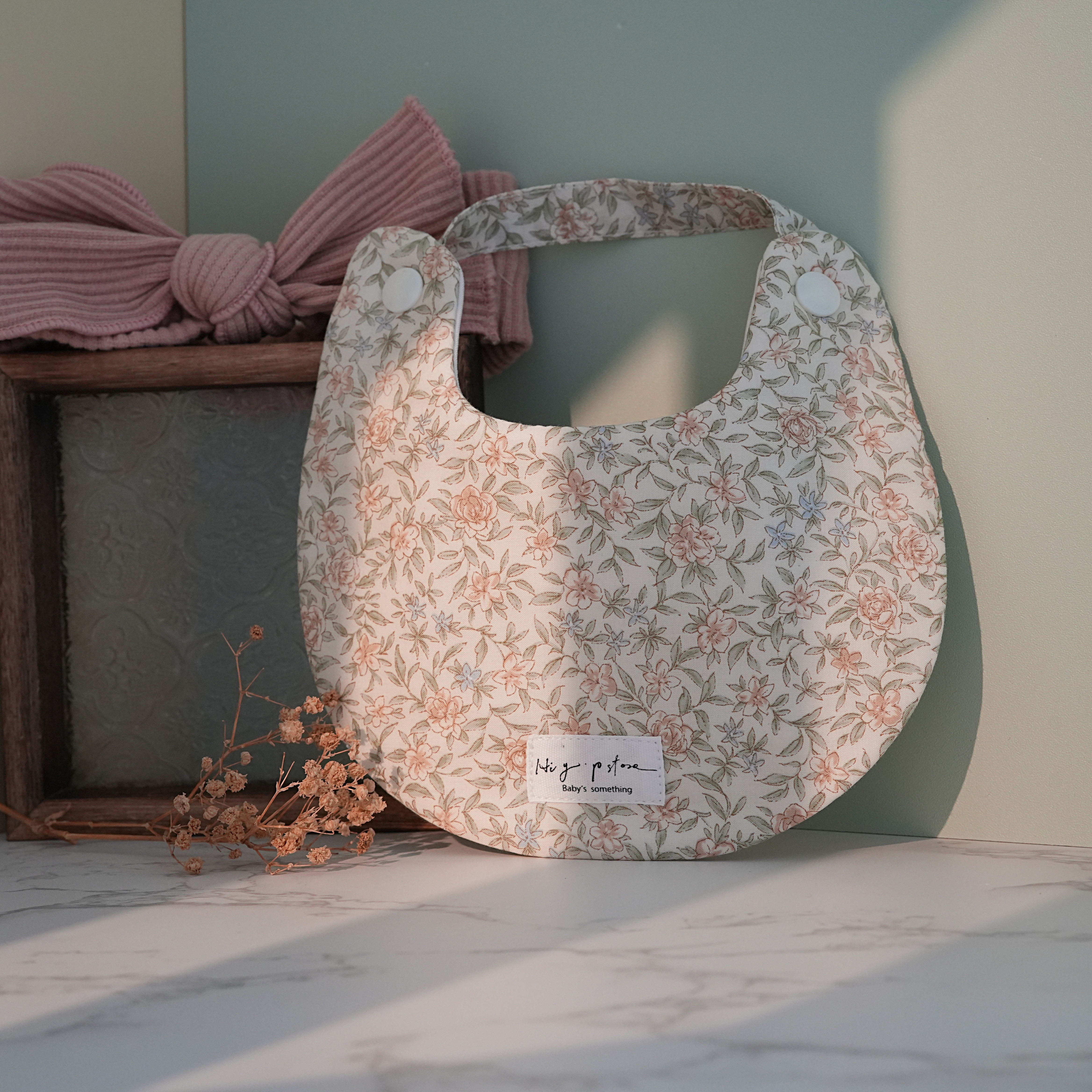 Hi Y.P store-手作圍兜-朵朵仙境