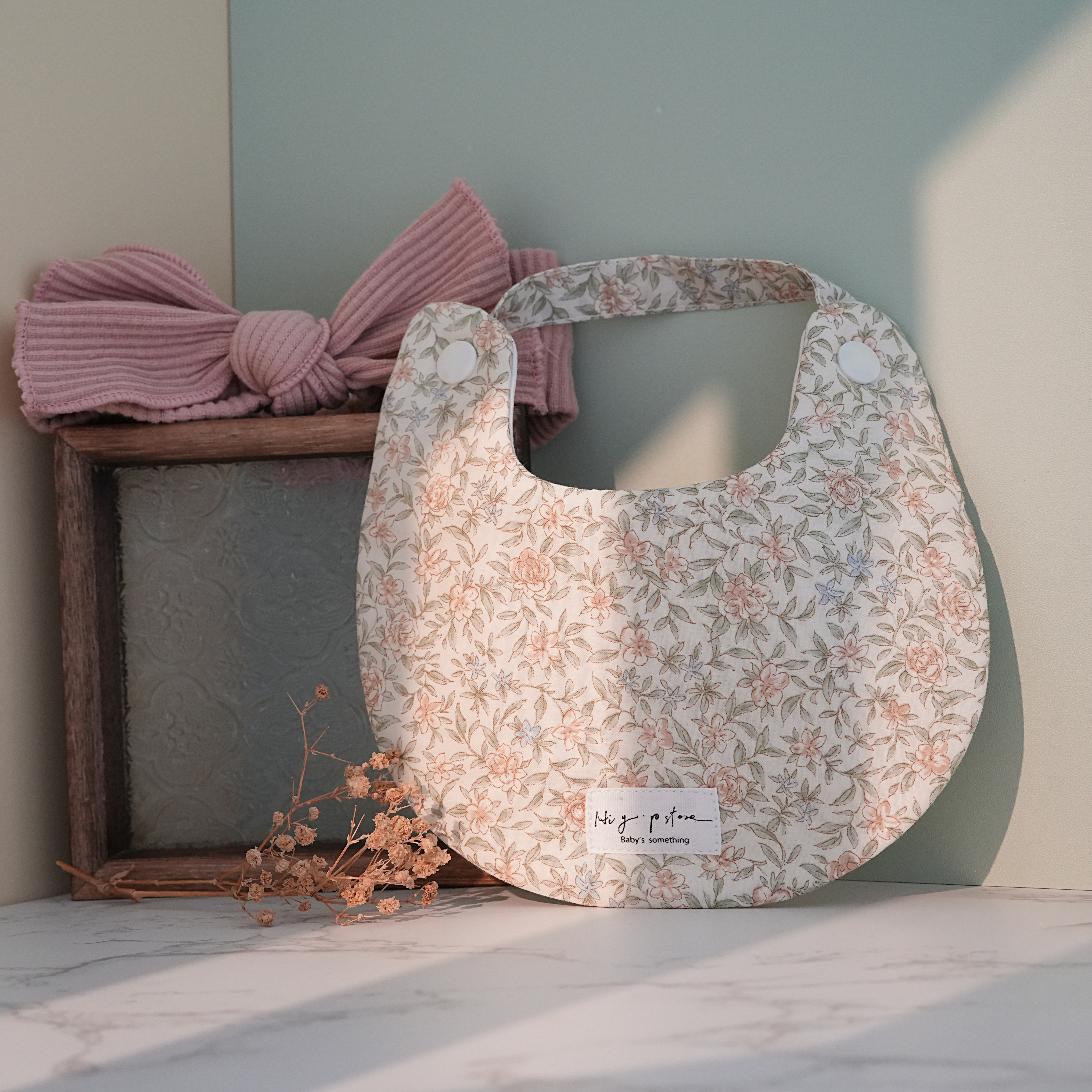 Hi Y.P store-手作圍兜-朵朵仙境