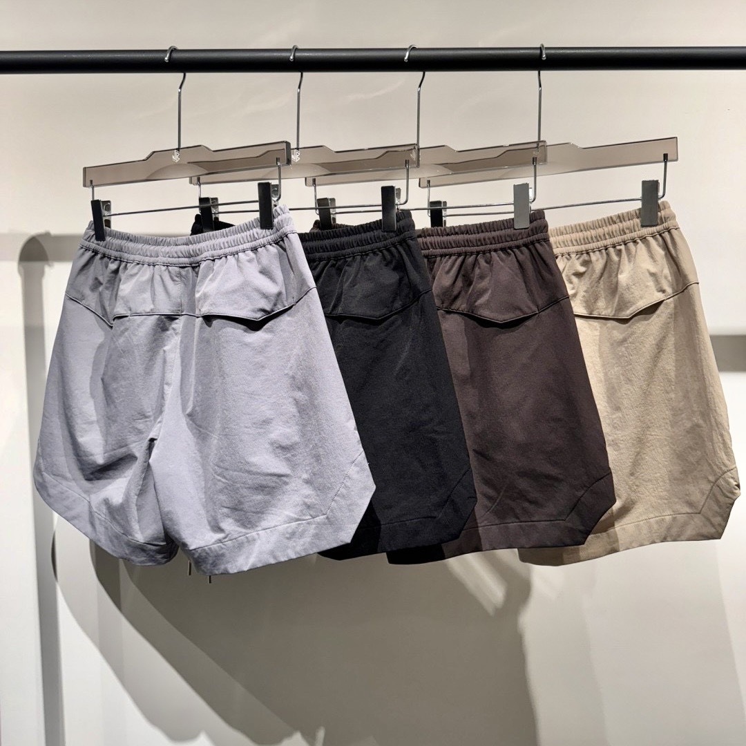 《B》涼感彈性拉鍊球褲