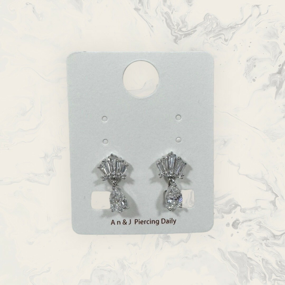 韓國直送-夾式 排列梯鋯皇冠吊水滴鋯 鍍14K