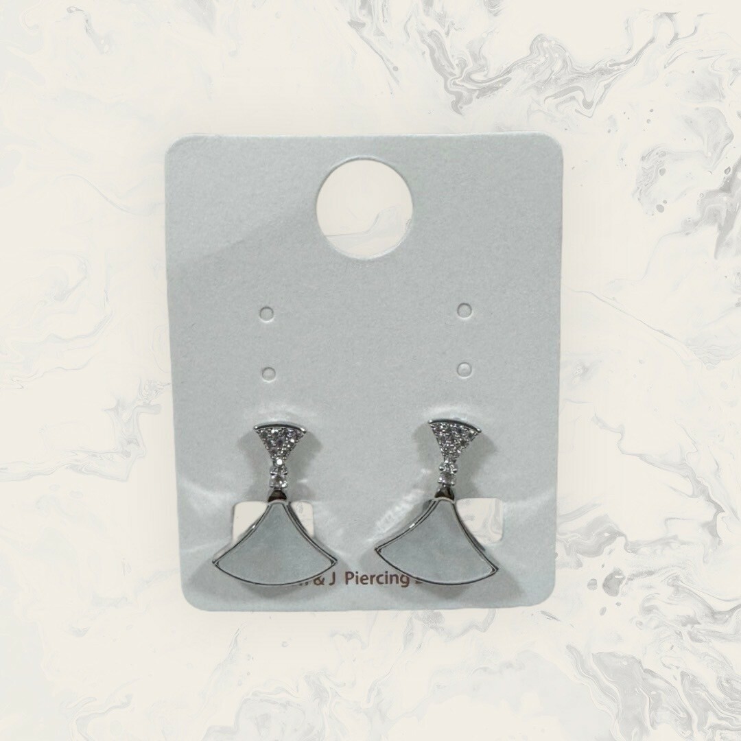 韓國直送-夾式 倒滿鋯扇形吊貝殼面扇形 鍍14K