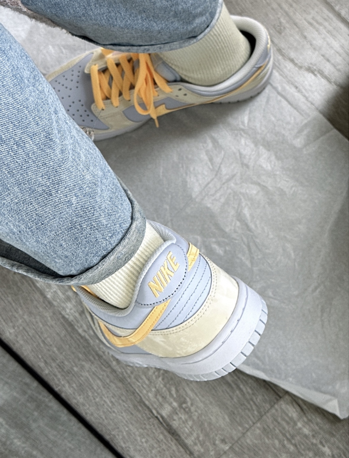 Nike Dunk Low GS 芒果漸層 白黃色 皮革 大童款 FB9109-100/預購