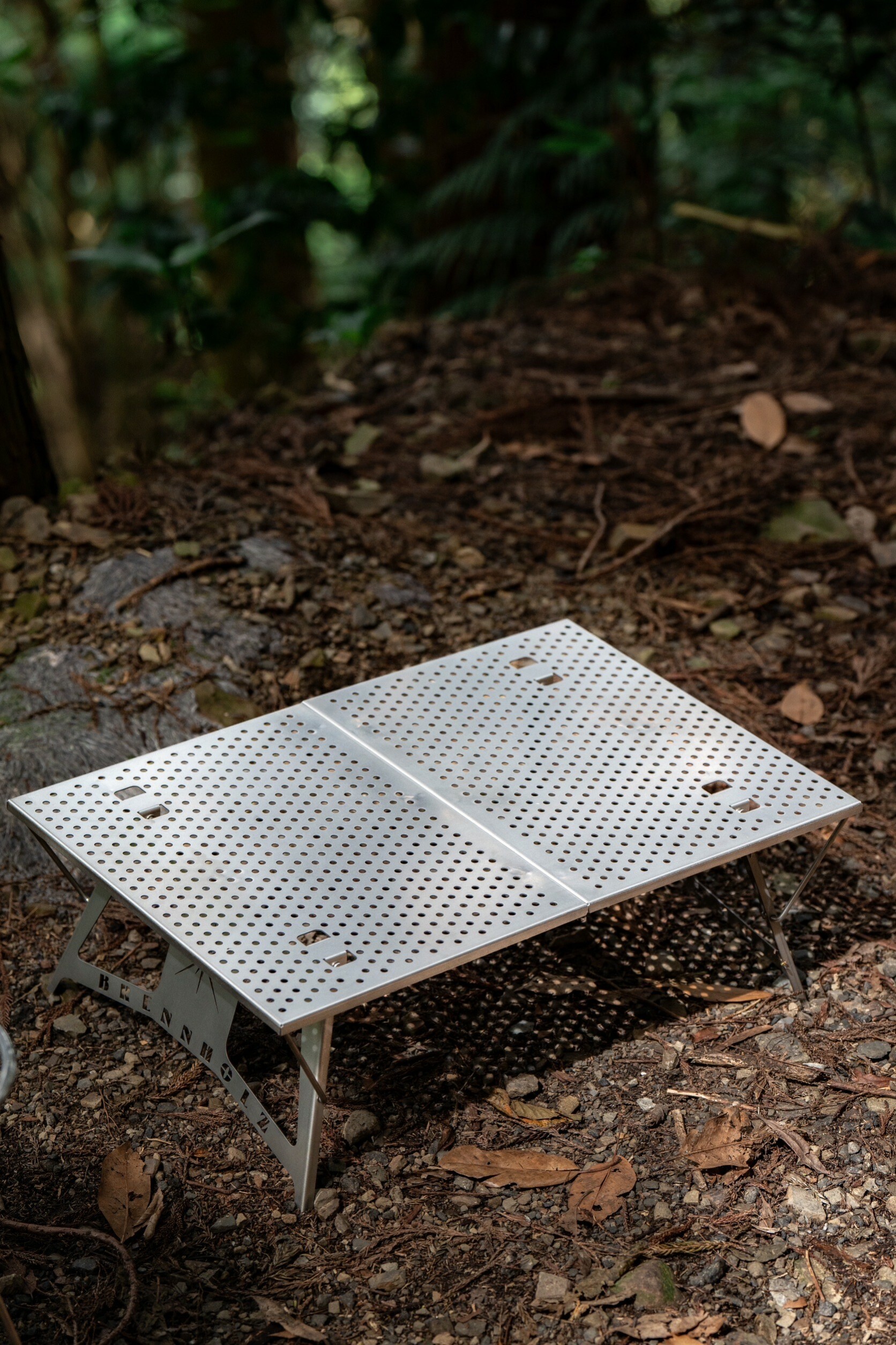 BRENNHOLZ|Iron Wing Table 鐵翼桌|銀色新款