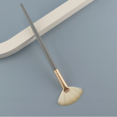 Hot Selling [1 Pack] Highlight Brush (Lan Qiao Fan Shape)