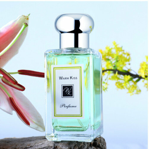 熱賣女士花香調香水（英國梨與小蒼蘭 50ml）