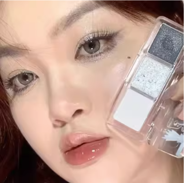 Hot three-color eye shadow palette (03# Late Night Studio)