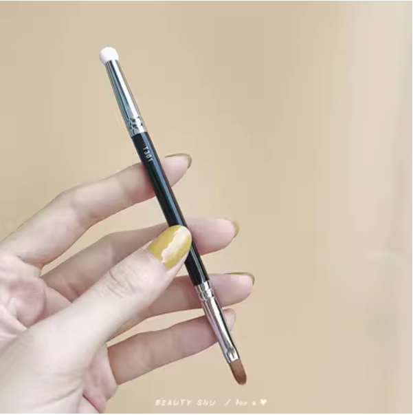 Hot recommended concealer brush (T301 double-ended [dark circles, acne spots])