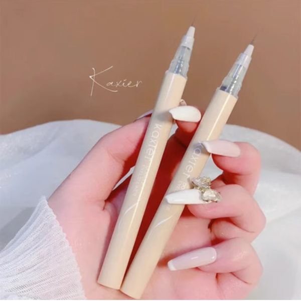 Hot recommended eyeliner (2 silkworm shadow pens)