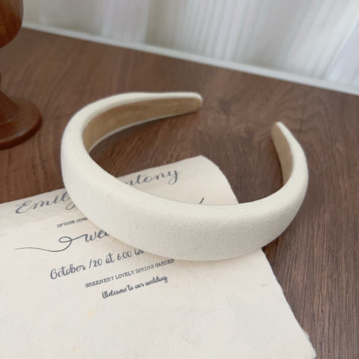 Popular fashion headband (off-white)