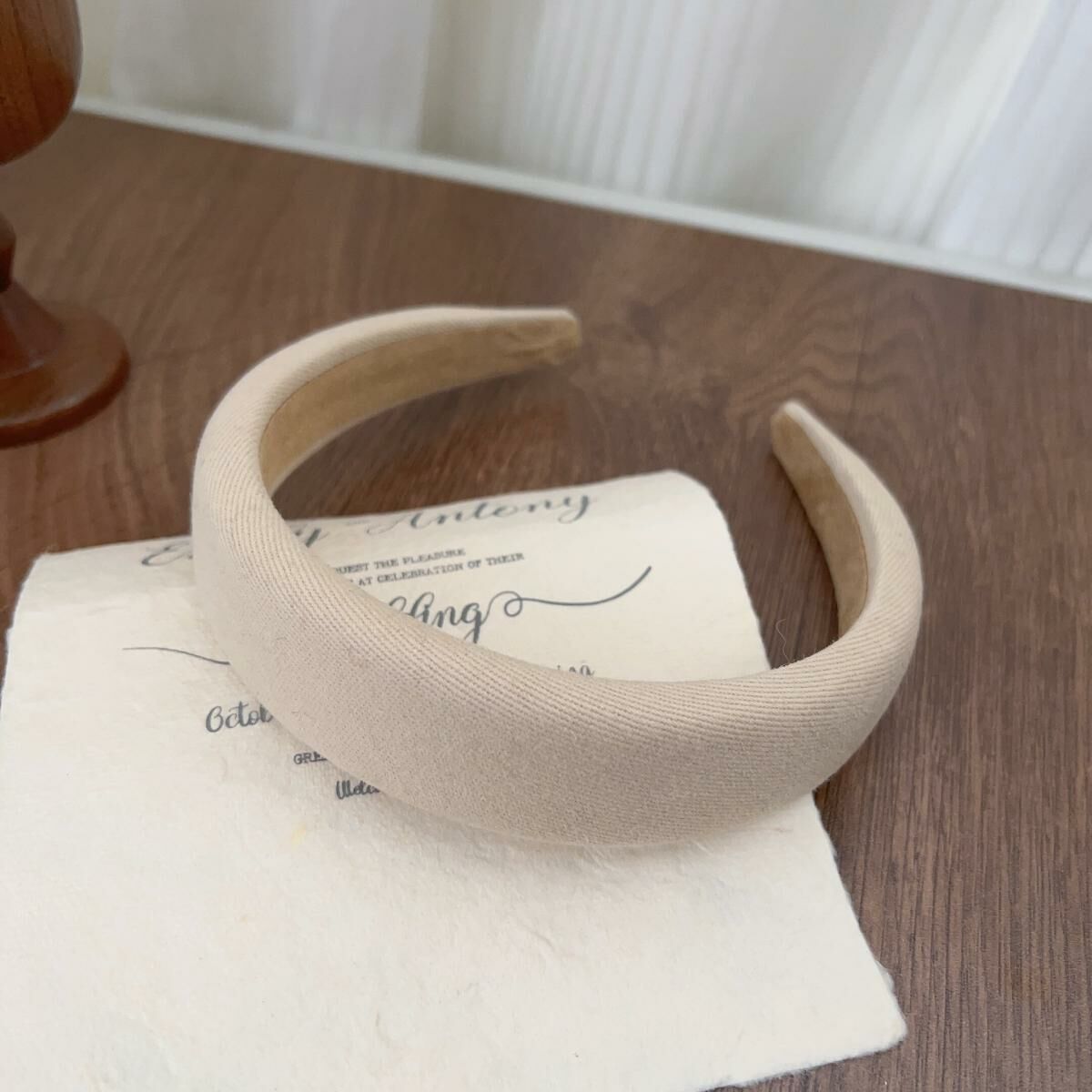 Popular fashion headband (milk tea color)