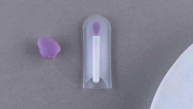 New lip brush lipstick brush lipstick brush (light purple)