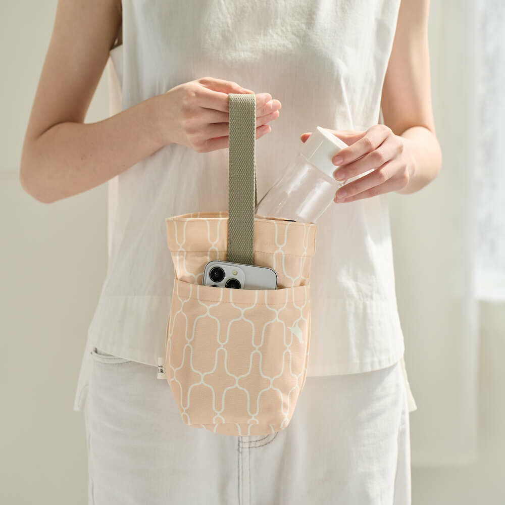 Everyday Small Bag/Old Iron Window Frame No. 5/Coral Reef