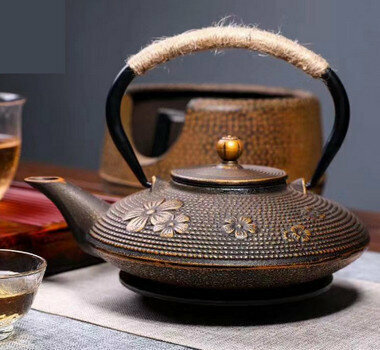 Hot recommended teapot cast iron kettle uncoated tea set (specification: black gold cherry blossom)