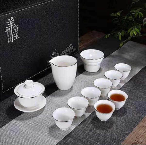 爆款功夫茶具(羊脂玉描金鈴鐺杯)