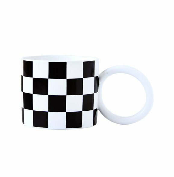 Popular big-ear ceramic mug (checkerboard pattern)