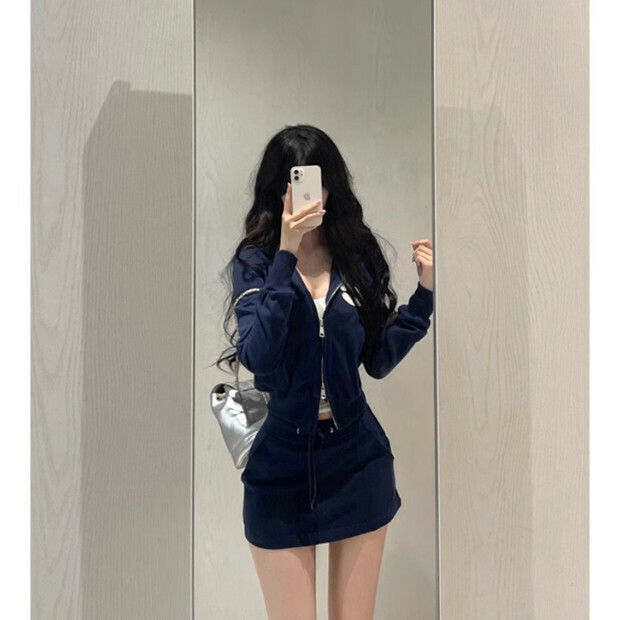 Hot-selling casual sports suit [navy blue cardigan + skirt suit] sizes [S-XL] [please contact customer service to confirm the delivery size after placing the order]