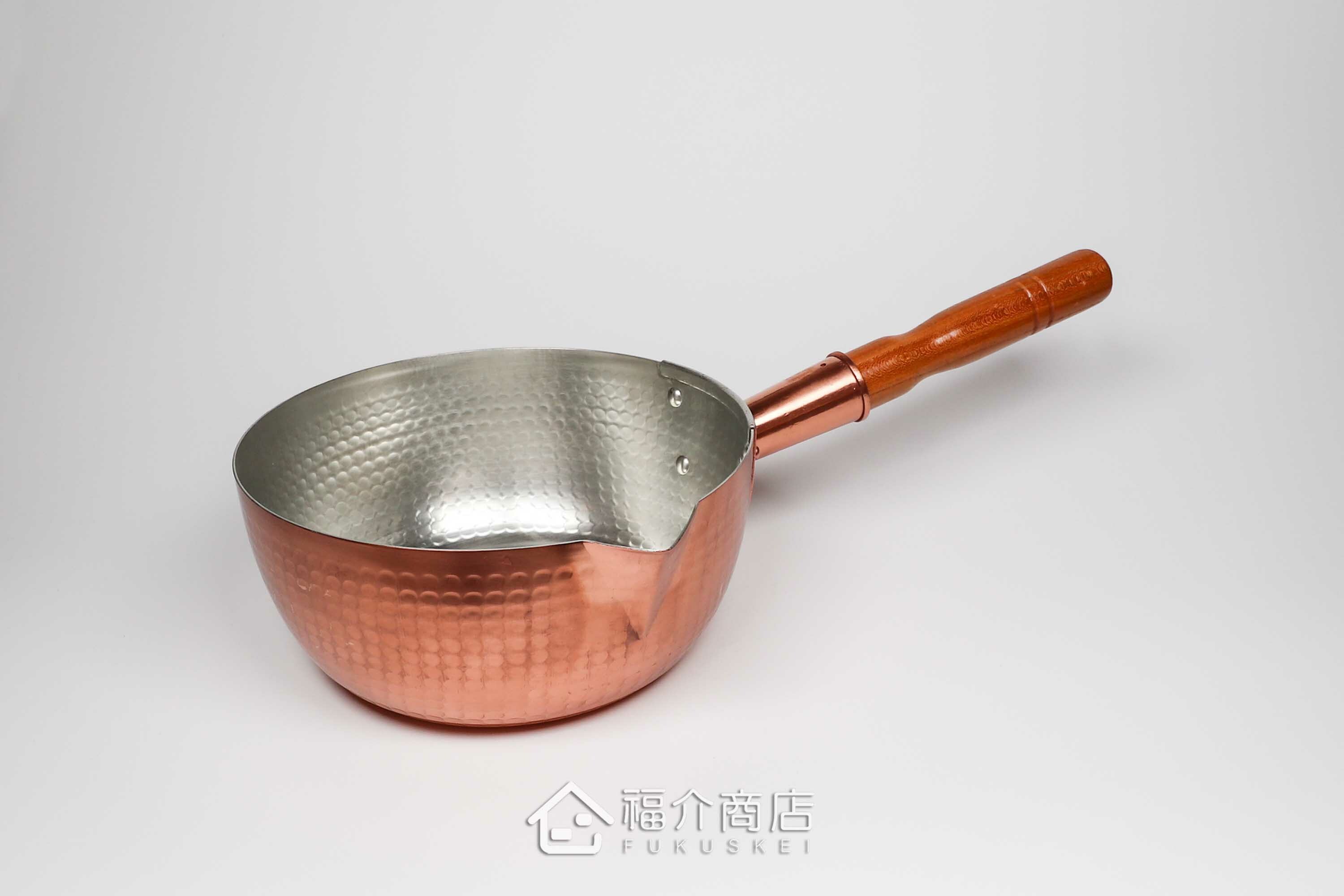 煮菜用的有鍋嘴設計銅製雪平鍋