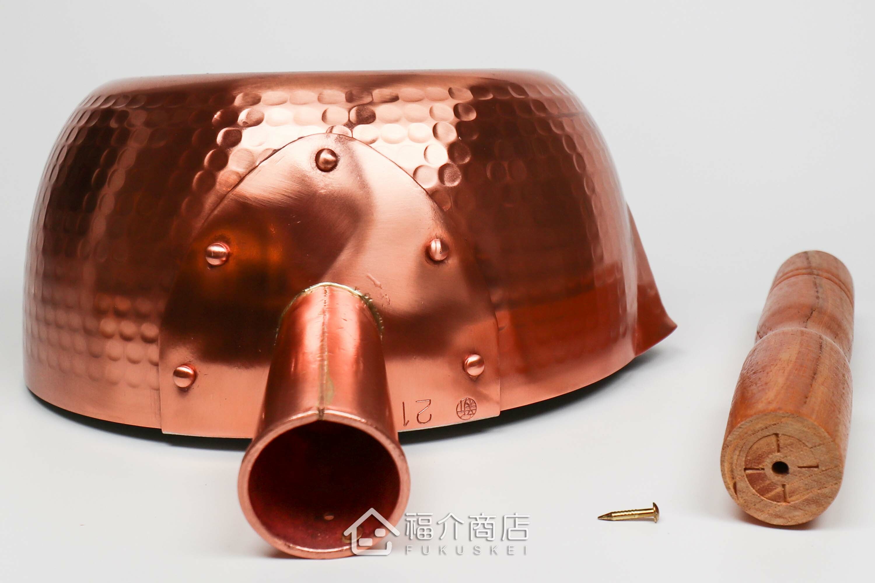 煮菜用的有鍋嘴設計銅製雪平鍋內層上錫