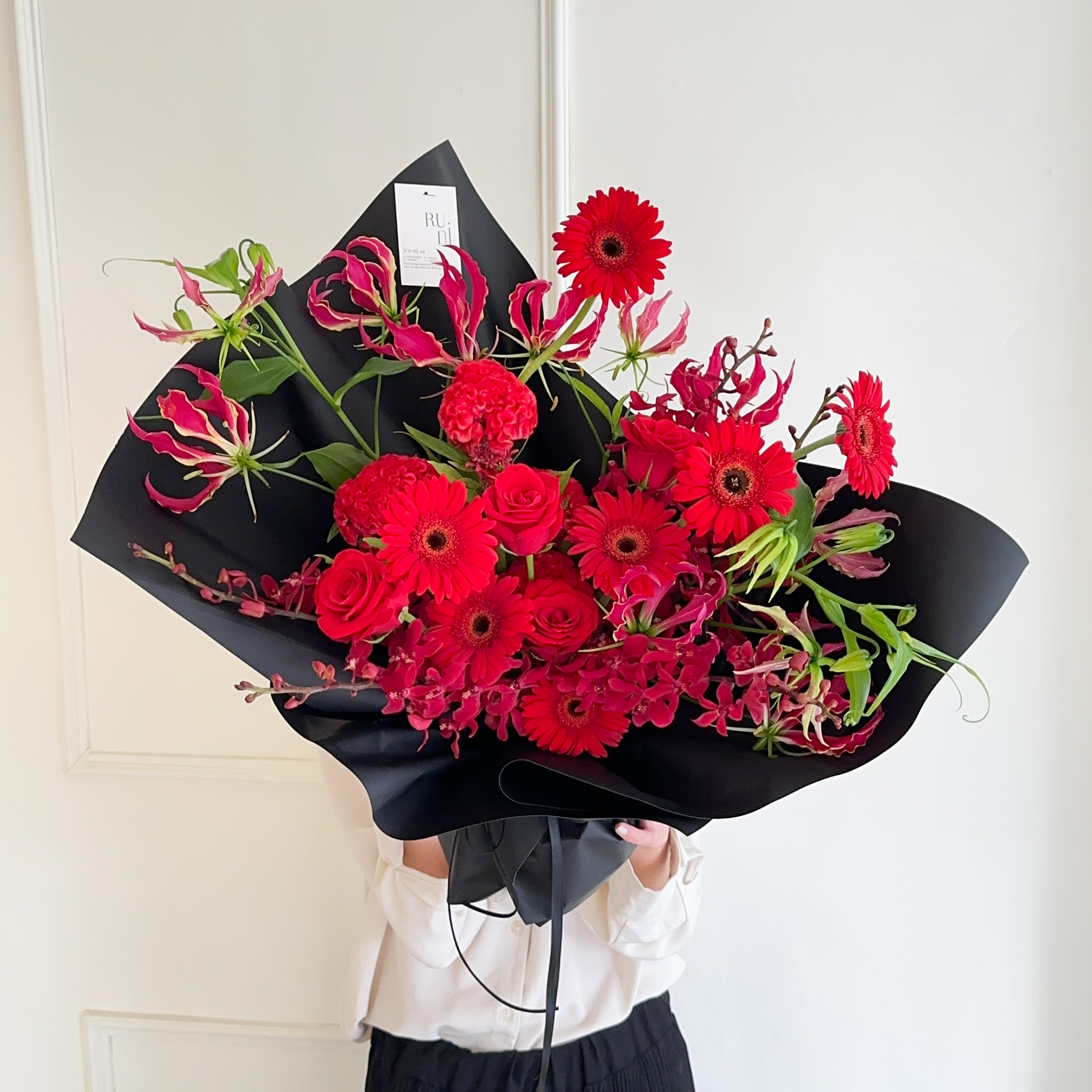 墜入紅海-紅色系綜合鮮花花束