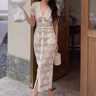 水溶蕾絲復古翻領長洋裝