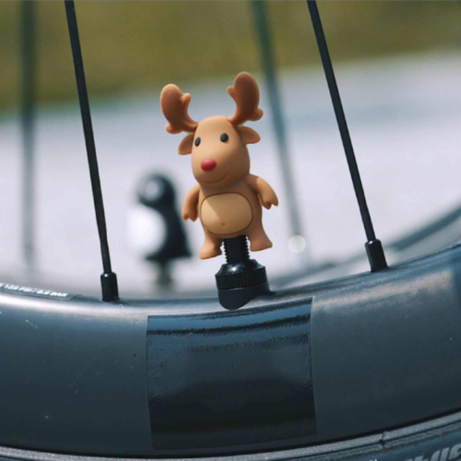 【Bone】超可愛動物矽膠氣嘴塞 - 麋鹿先生 Mr.Deer / 2入一對