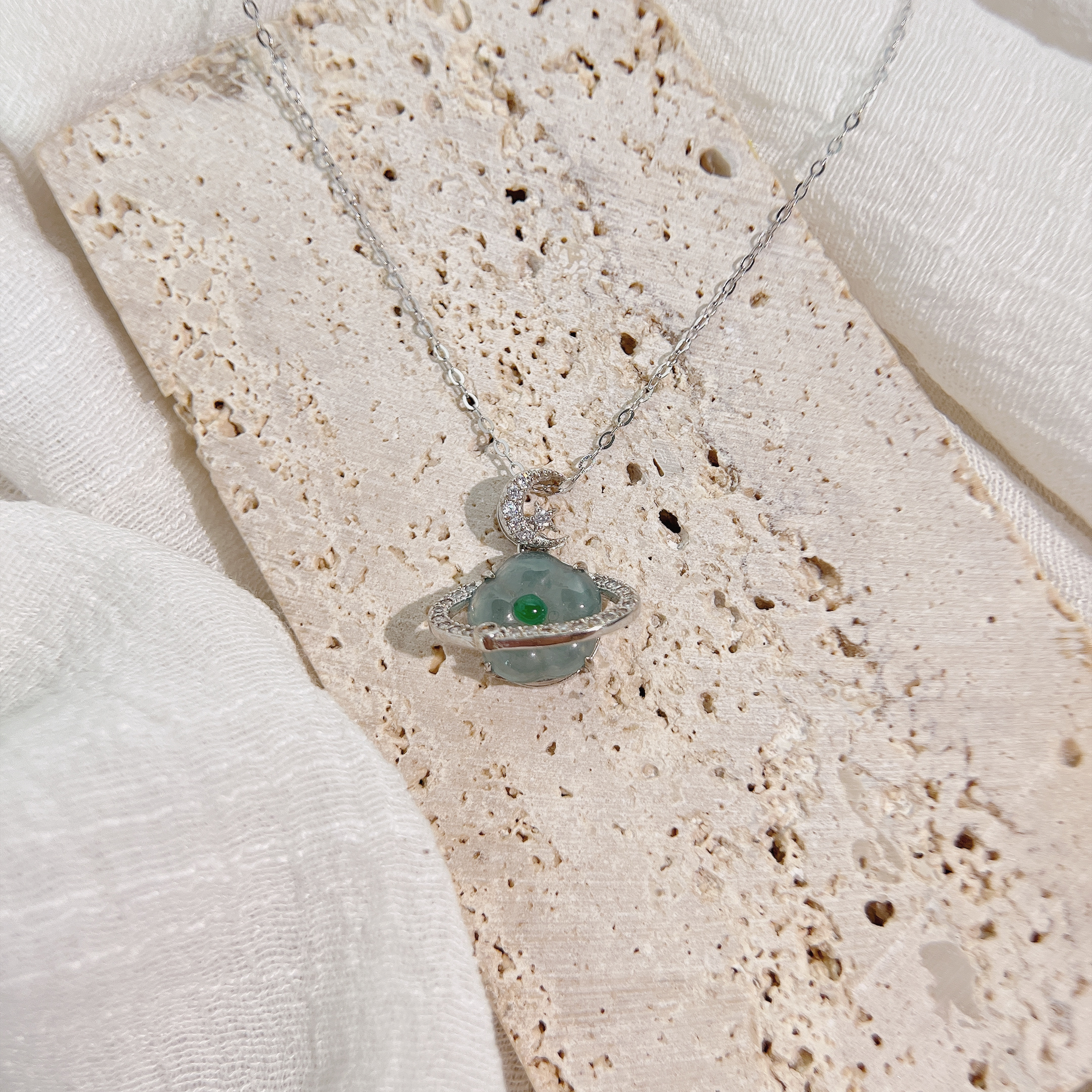 翡翠．藍水土星小花