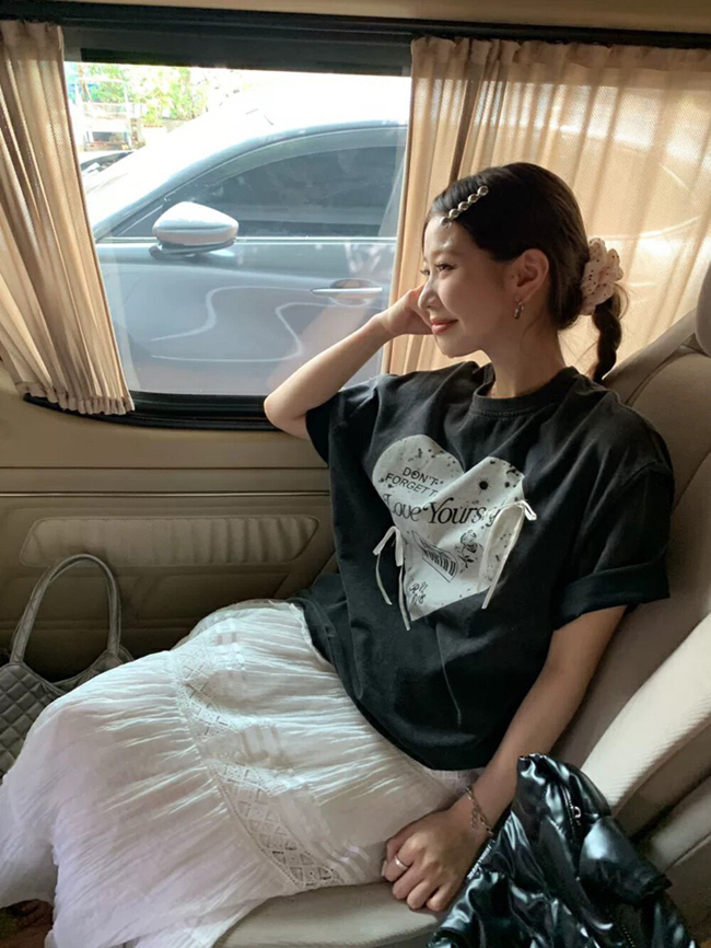 愛心印花+蝴蝶結點綴寬鬆上衣-三色