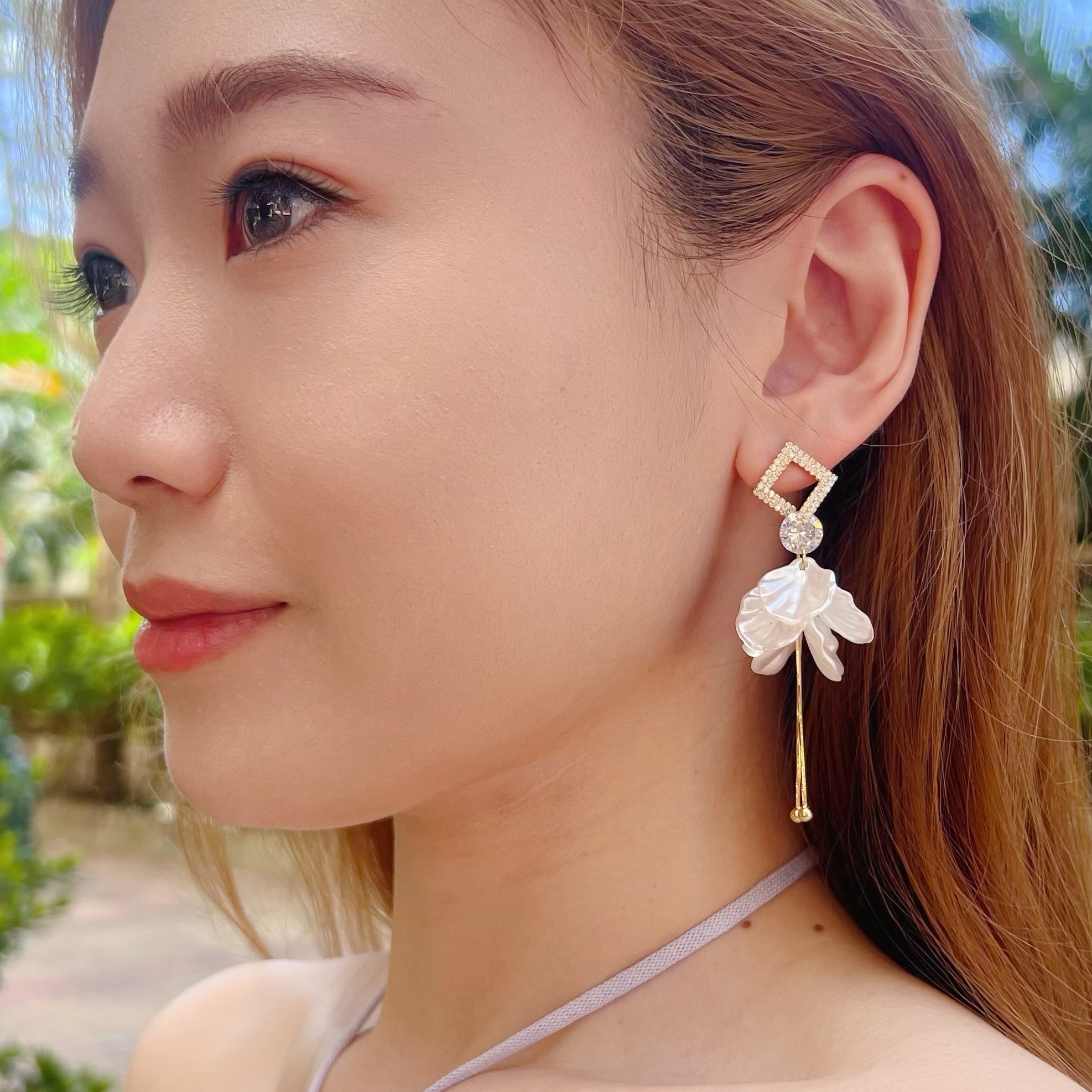 PYA0617 BLING BLING BALLET DANCER EAR RING
