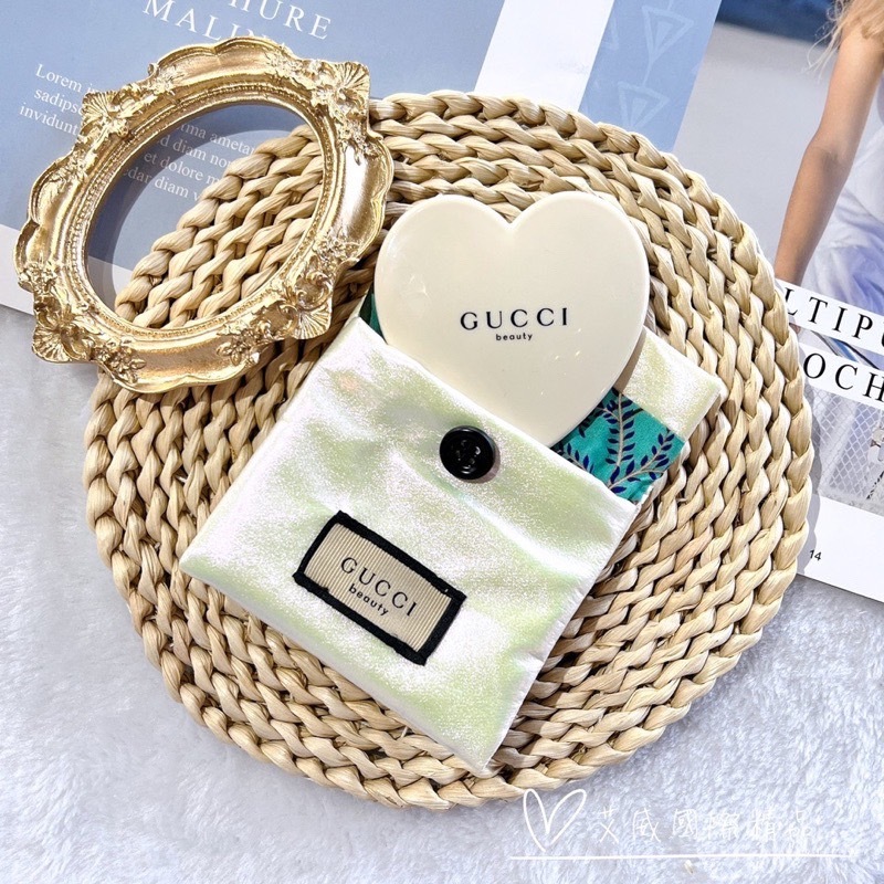 預購 Gucci Flora 心型隨身鏡