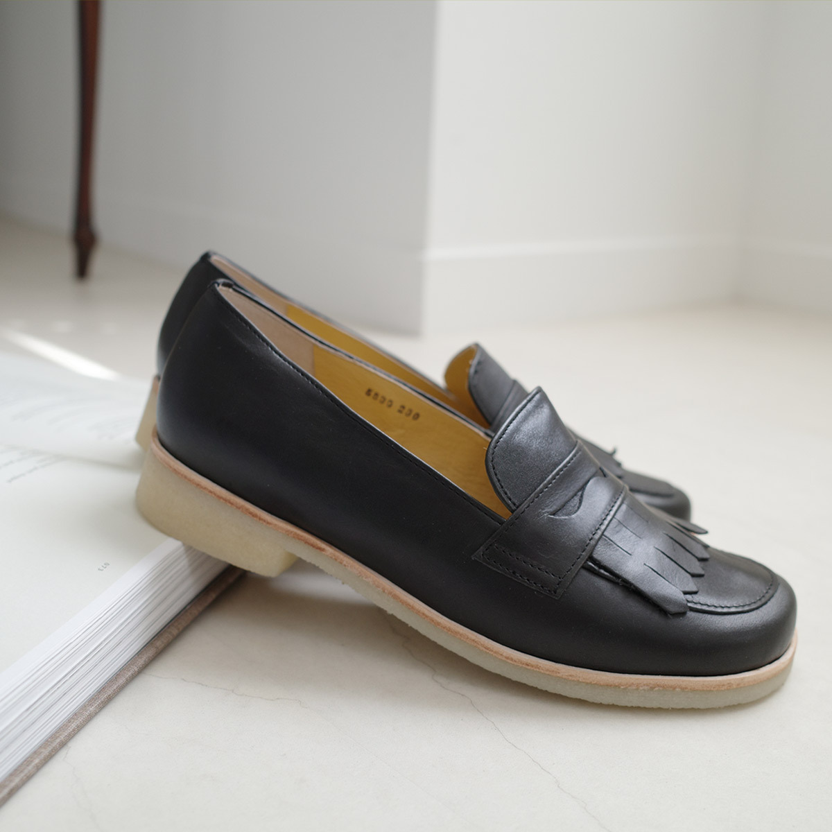 APROF 女用低跟地球永續經典流蘇樂福鞋