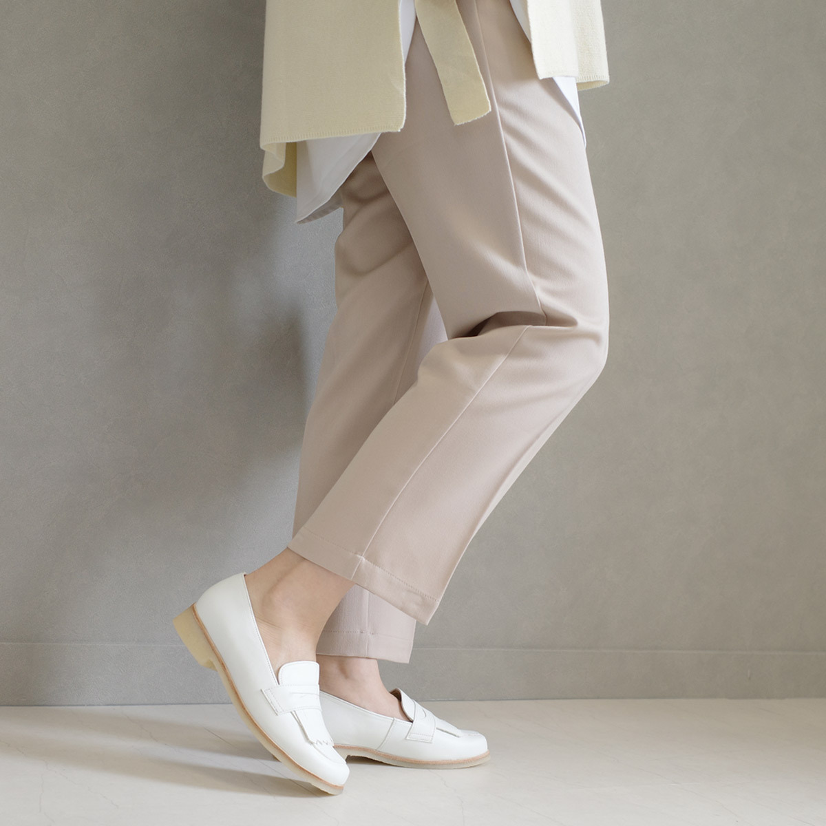 APROF 女用低跟地球永續經典流蘇樂福鞋