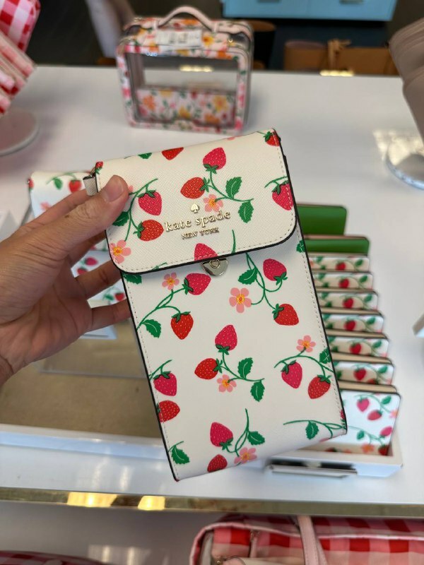 [S] KATE SPADE KG701 STRAWBERRY VINE NS FLIP PHONE CB,CREAM MULTI, 196021462283 (SKS1146)